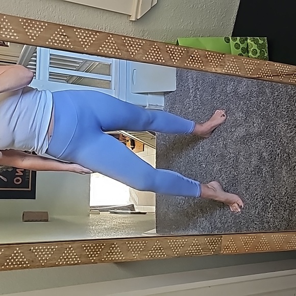 AWESOME VS PINK ACTIVE SEAMLESS RIBBED LEGGINGS - Picture 3 of 14